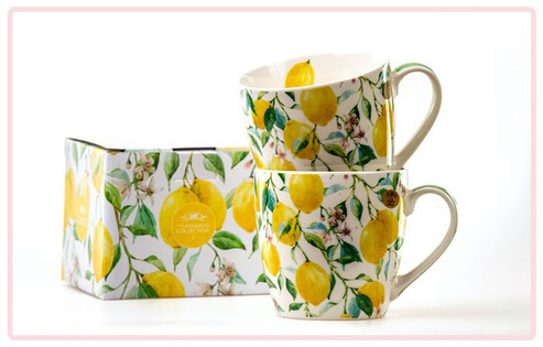 Mugg med motiv av citroner höjd 10 cm diameter 10 cm.
