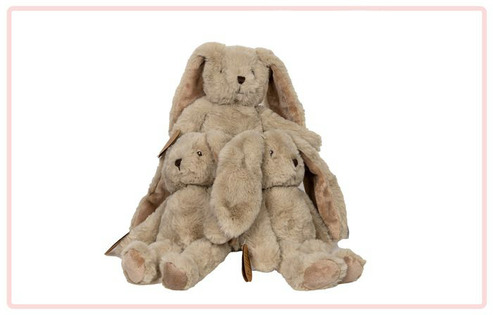 Kanin sandfärgad 12 cm med silkesmjuk päls. Broderade ögon. Tvättbar 40 grader. Oeko-Tex Teddykompaniet